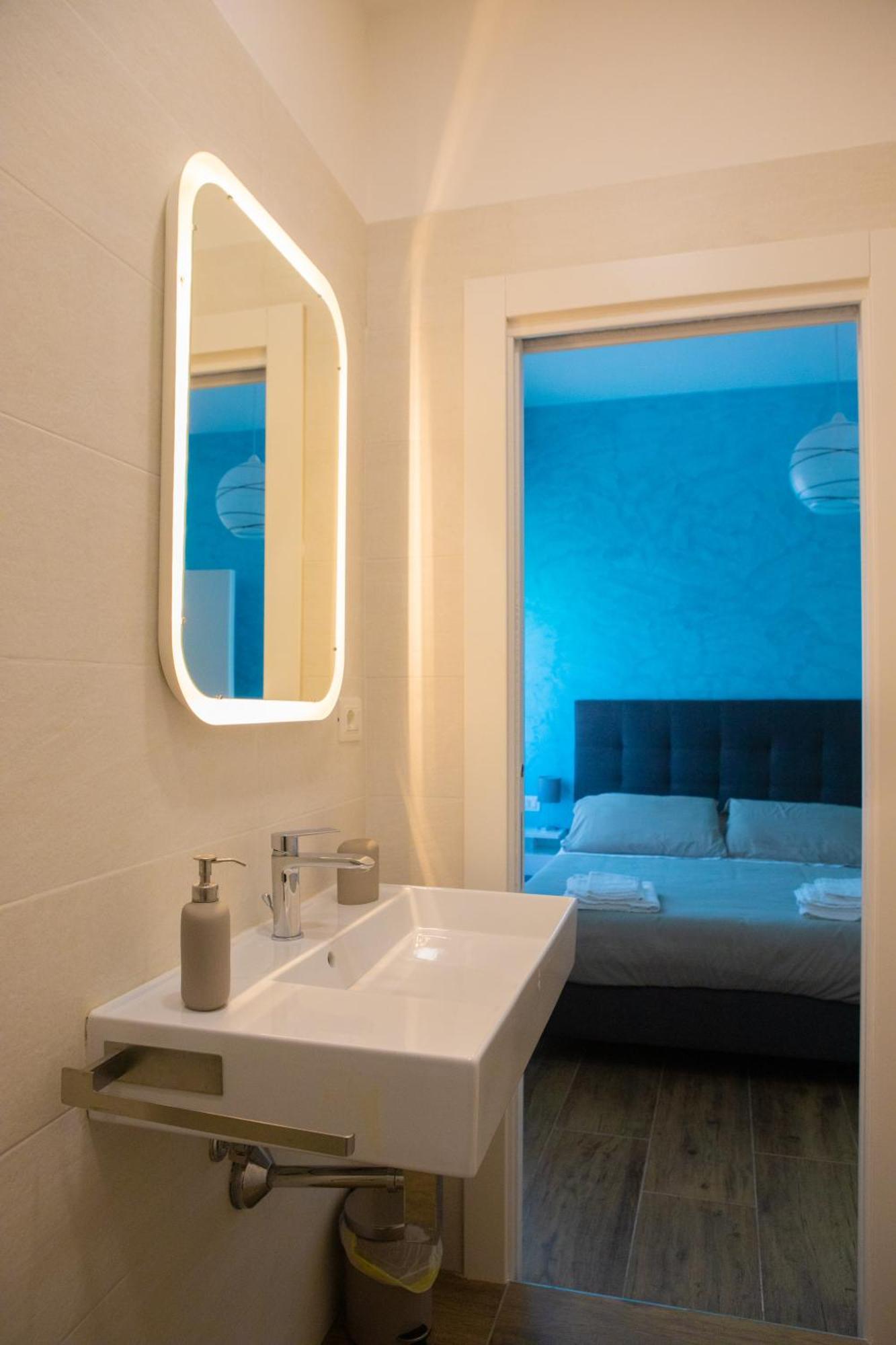 B&B Pietre Preziose ซาแลร์โน ภายนอก รูปภาพ