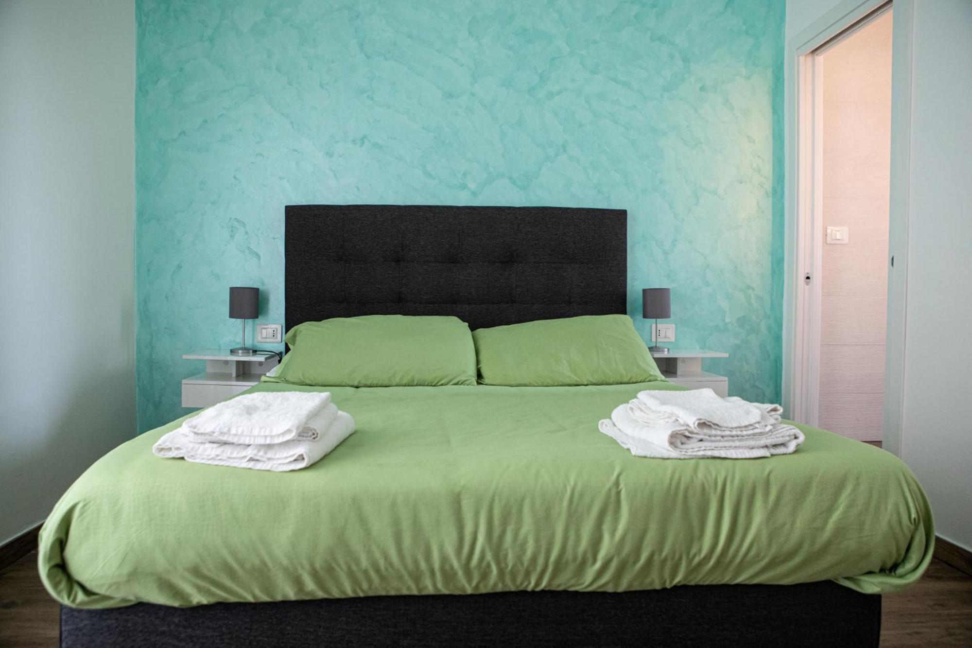 B&B Pietre Preziose ซาแลร์โน ภายนอก รูปภาพ